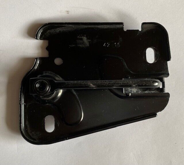 Original AUDI A3 8V Motorhaube Entriegelungstaste links 8V0823185C